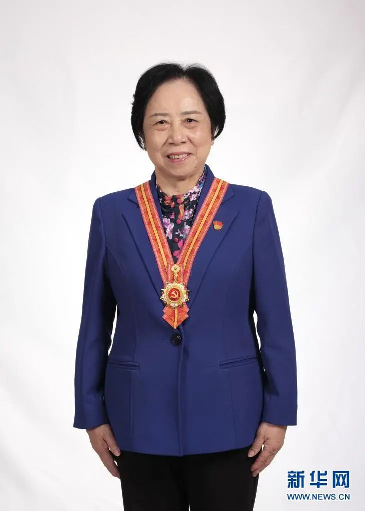 中国七一勋章获得者，他们的辉煌成就与崇高精神，中国七一勋章获得者，辉煌成就与崇高精神的典范