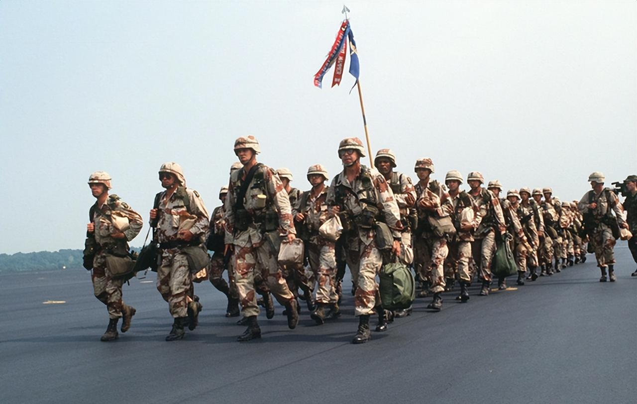 海湾战争中的A-10雷霆攻击机,空中力量的核心支柱,海湾战争中A-10雷霆攻击机的核心空中力量支柱