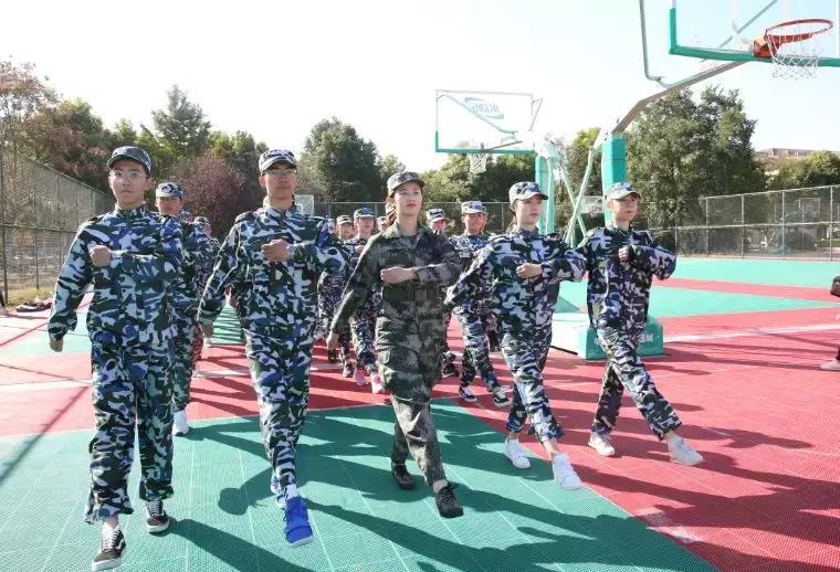 三军仪仗队官兵退役后何去何从?,三军仪仗队官兵退役后的生活出路探索