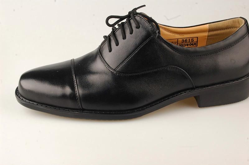 三接头皮鞋，传统工艺与现代时尚的完美结合，三接头皮鞋，传统工艺与现代时尚的完美融合