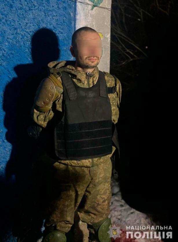 下体藏手榴弹，揭示极端行为的背后真相，极端行为背后的真相，下体藏手榴弹揭示真相的极端手段