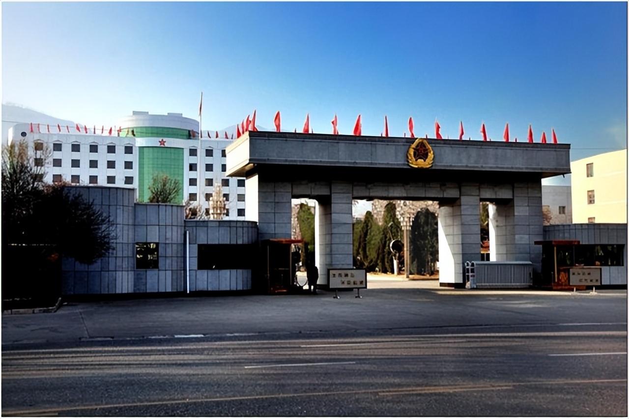 兰州军区下辖的几个军,历史沿革与任务担当,兰州军区下辖部队的历程与任务担当概述