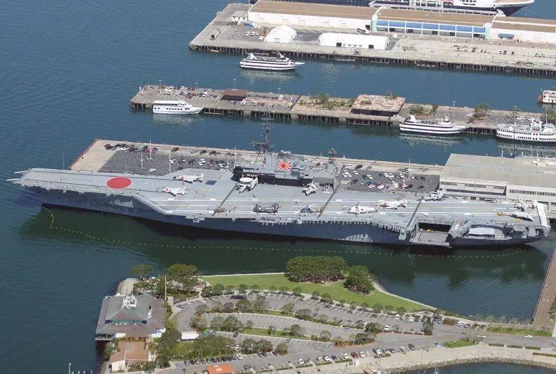 航母弹射方式分为哪三种,深入了解航母的推进技术,深入了解航母推进技术,弹射方式的三种分类解析