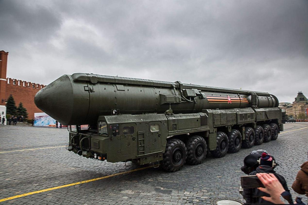 亚尔斯和白杨M的区别,技术、应用与战略价值对比,亚尔斯与白杨M,技术、应用与战略价值深度对比