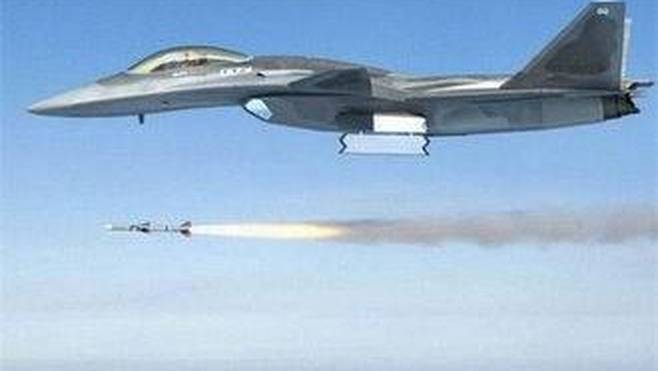 歼25鬼鸟战斗机真的存在吗?探究未来战斗机的神秘面纱,揭秘歼25鬼鸟战斗机的神秘面纱,未来战斗机真的存在吗?