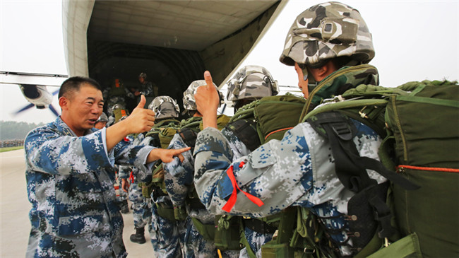 空降兵15军43师128团,英勇善战的精锐之师,英勇善战之精锐,空降兵15军43师128团风采展示