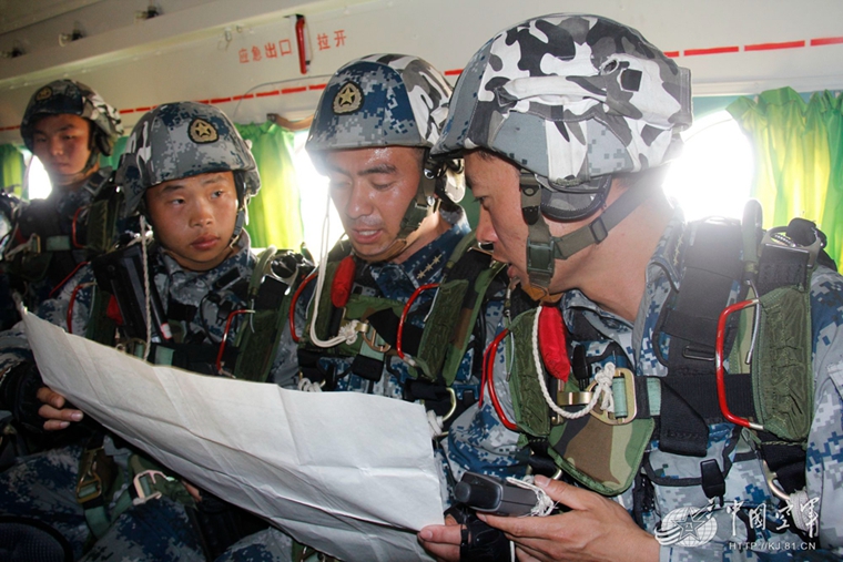 空降兵15军43师128团,英勇善战的精锐之师,英勇善战之精锐,空降兵15军43师128团风采展示