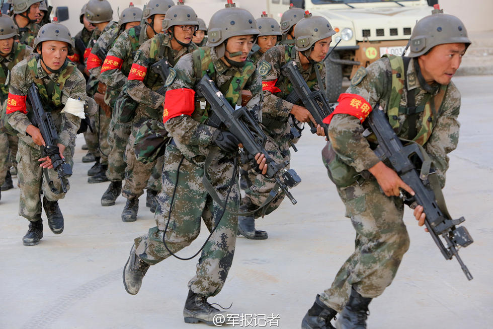 震撼全球,朱日和部队集结引发外网热议,朱日和部队集结引发全球关注与外网热议