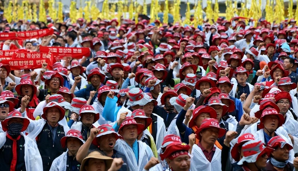 国防科技大学教授，引领科技强国战略的重要力量，国防科技大学教授，科技强国战略的核心力量