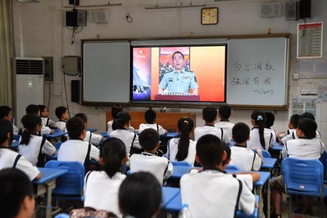 CCTV7国防公开课回放，深度解读军事知识，激发国防热情，CCTV7国防公开课回放，深度解读军事知识，点燃国防激情