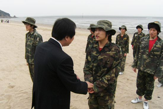 海军军训，塑造精英，铸就海魂，海军军训，锻造精英，培育海魂精神