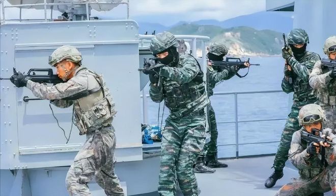 海军陆战队第七旅蛟龙突击队，精英力量的象征与荣耀传承，海军陆战队第七旅蛟龙突击队，精英力量的荣耀传承与象征