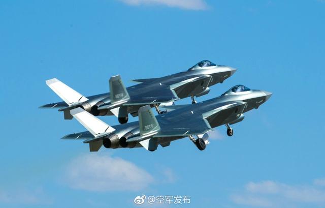 中国空军实力到底怎么样，中国空军实力解析，展现强大国防能力