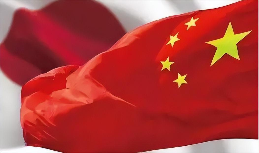 巴铁对歼-10战斗机的深度评价，卓越性能与区域影响力，巴铁深度评价歼-10战斗机，卓越性能与区域影响力