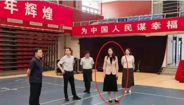 凤凰网新闻网页版，深度新闻资讯的平台典范，凤凰网新闻网页版，深度新闻资讯的平台典范