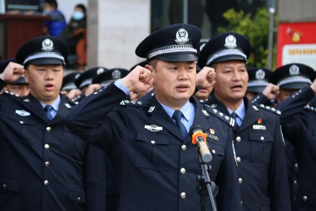 九二式警用枪，历史、特点与现代警务的应用，九二式警用枪，历史沿革、特点分析及其在现代警务中的应用