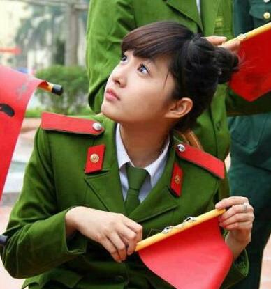 中国女兵在越南的小说，勇气与友谊的交织，中国女兵在越南，勇气与友谊的交织之旅