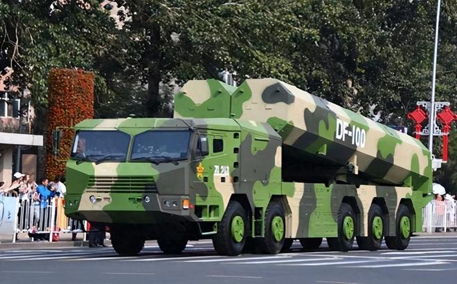 长剑100与东风100，中国国防力量的两大支柱，长剑与东风，中国国防力量的两大支柱