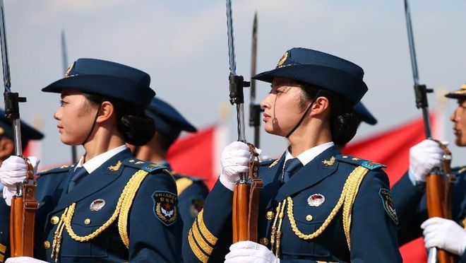 女生当兵需要光溜溜检查吗？——对军事体检的探讨与理解，女生当兵的军事体检，探讨与理解是否需要光溜溜检查