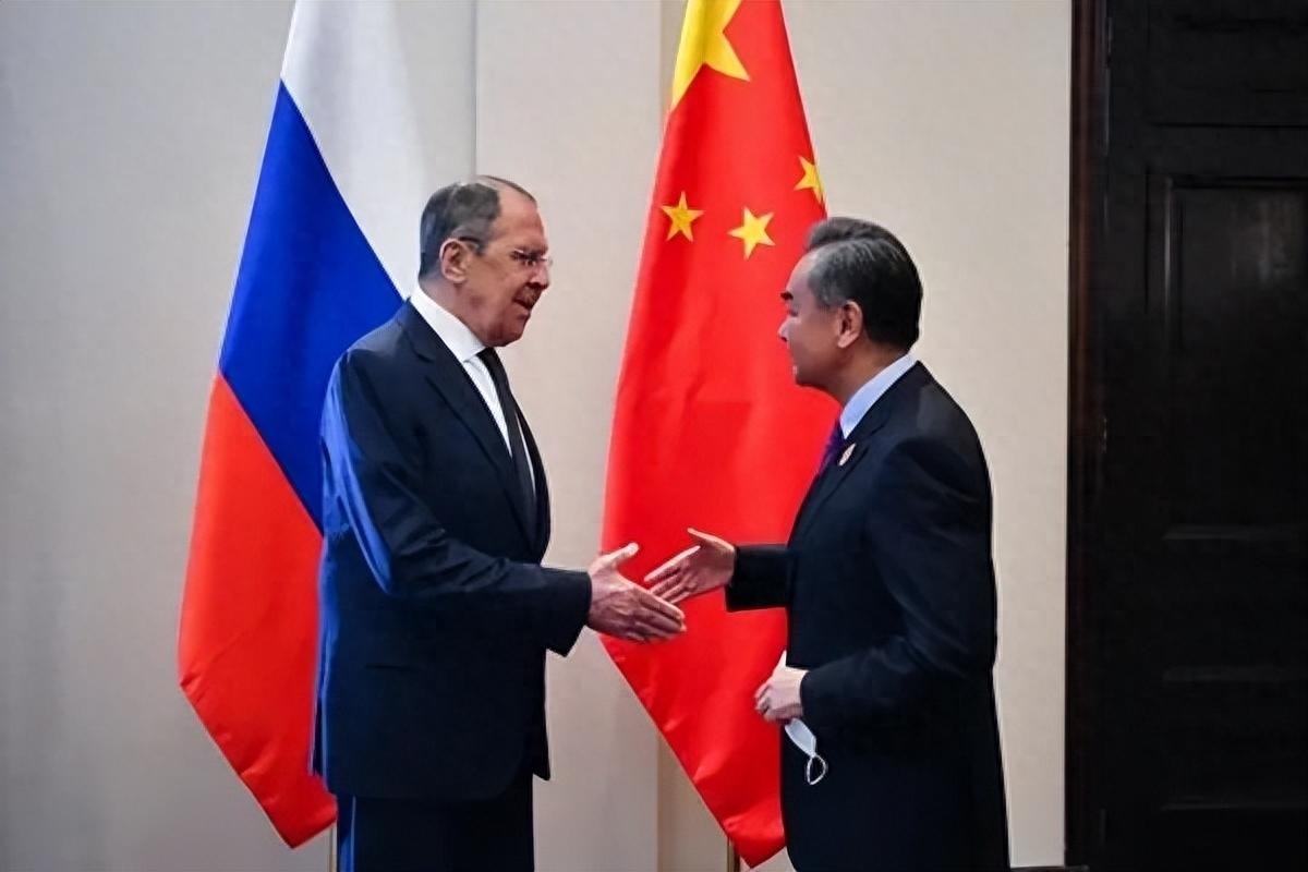 俄罗斯是否会开战，国际局势的深度解析，国际局势深度解析，俄罗斯开战的可能性探讨