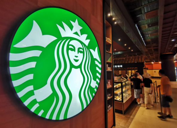 澳门一码一肖与星巴克集体罢工,探究事件背后的真相与影响,澳门一码一肖与星巴克集体罢工事件真相及影响探究