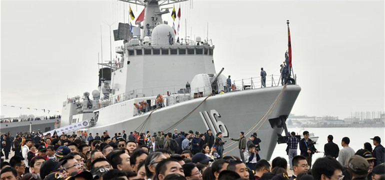 海军成立七十周年庆典阅兵报告，海军七十周年庆典阅兵盛况回顾