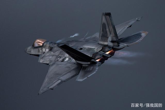 揭秘F-22战斗机的最新图片，空中霸主的风采展现，F-22战斗机最新图片曝光，空中霸主风采展示