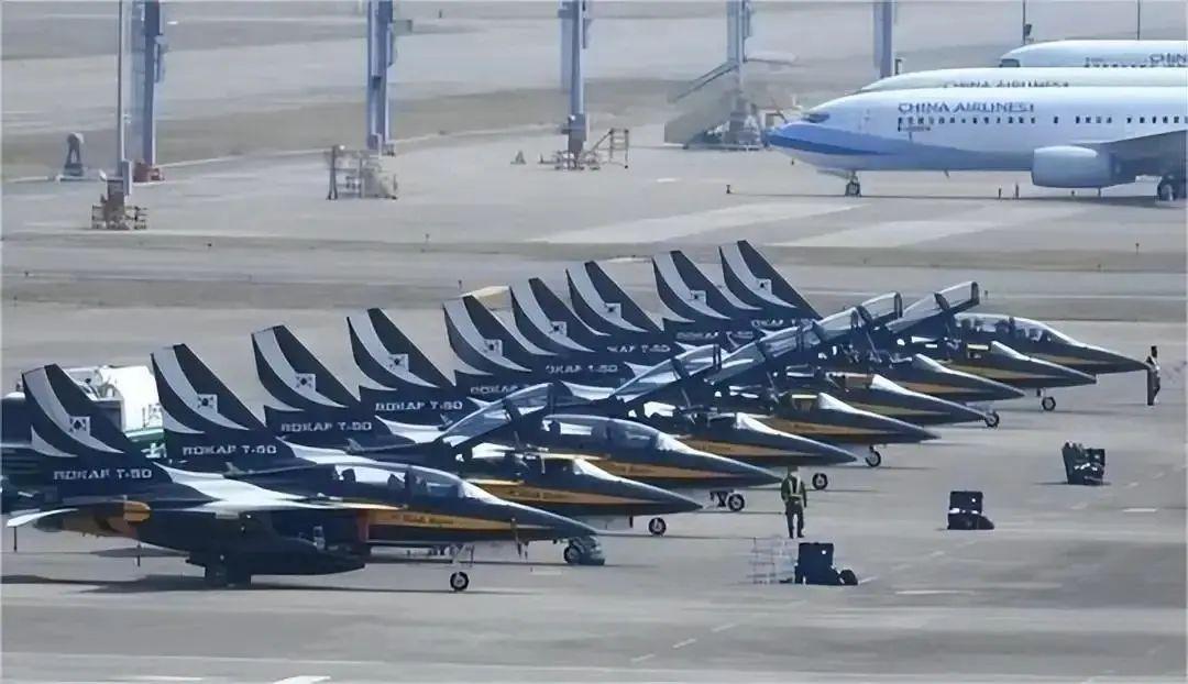 中国空军现役运输机，力量与担当，中国空军现役运输机，力量与担当的空中使者