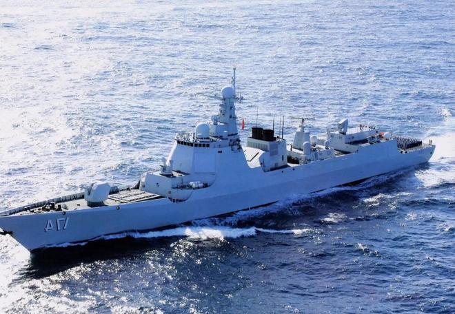 中国海军055型驱逐舰现身悉尼以东，展现大国海军实力与远洋巡航新篇章，中国海军055型驱逐舰亮相悉尼海域，彰显大国海军实力与远洋巡航新纪元