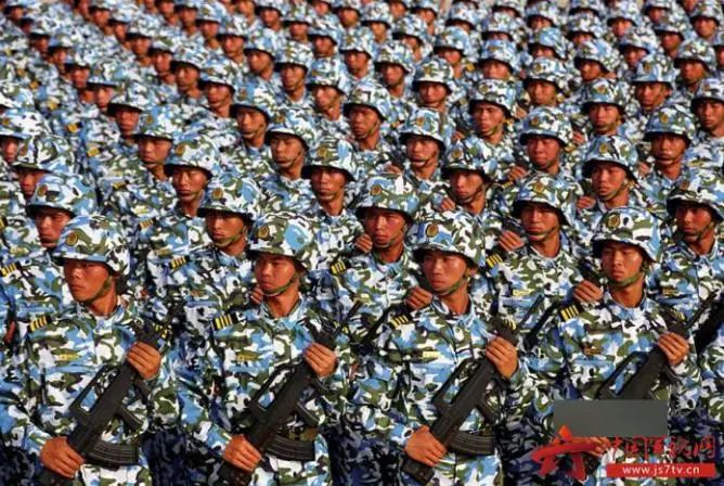 探索未来战场，21式特战迷彩服，探索未来战场，揭秘21式特战迷彩服风采