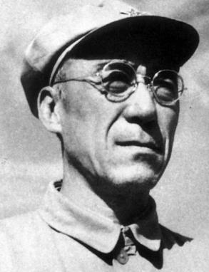 关于中国历史上将军授衔制度的变迁——以1955年授衔为例，中国历史上将军授衔制度的变迁研究——以1955年授衔为典型案例分析