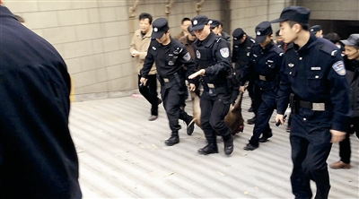 交警查二炮车遭遇不幸事件，反思与启示，交警查二炮车遭遇不幸事件背后的反思与启示