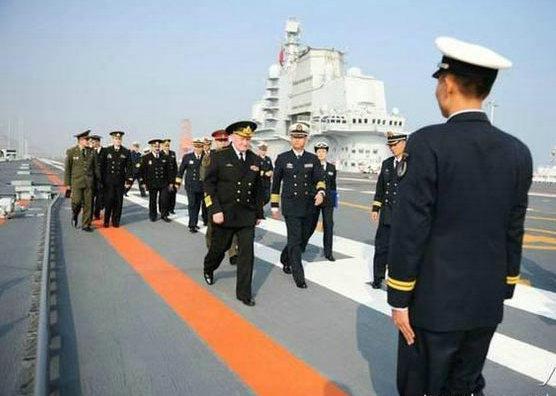 辽宁舰下水日期，中国海军建设的里程碑，辽宁舰下水，中国海军建设的重大里程碑