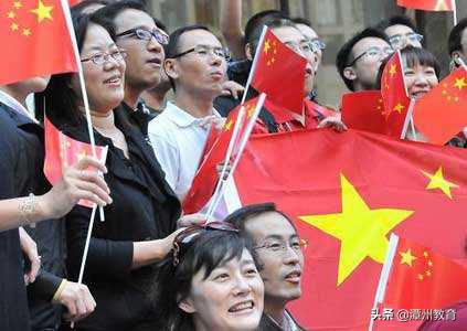 国庆阅兵方队的母亲，荣耀与骄傲的象征，国庆阅兵方队母亲，荣耀与母爱的光辉典范