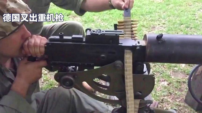 机枪与机炮的区别，解析武器设计中的差异，机枪与机炮设计差异解析，武器设计中的独特之处