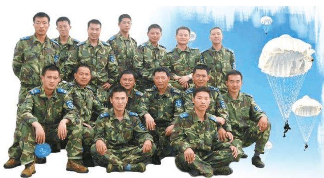 揭秘空降兵第十五军现任军长身份与职责，揭秘空降兵第十五军现任军长身份及职责