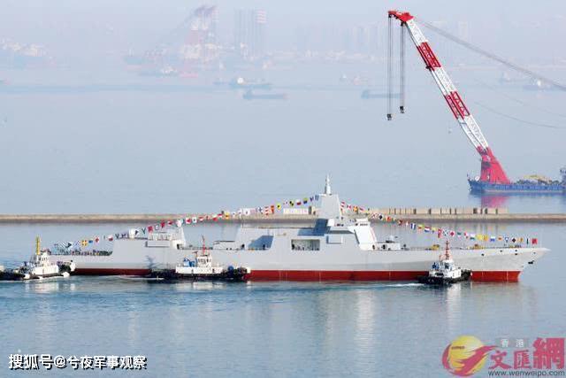 山东舰在大连下水的原因探究,山东舰在大连下水原因深度解析